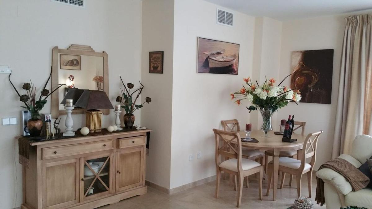 Sale of apartment in Piso en Puerto de la Duquesa, Manilva, Manilva
 photo 2