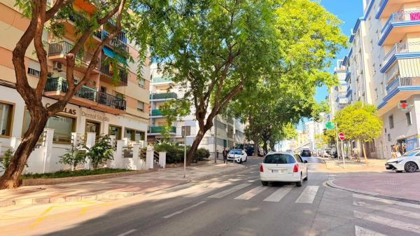 Venta de piso en Piso en Avenida Andalucía s/n, Centro, Estepona, Estepona
 photo 1