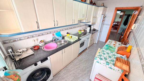 Venta de piso en Piso en Avenida Andalucía s/n, Centro, Estepona, Estepona
 photo 3