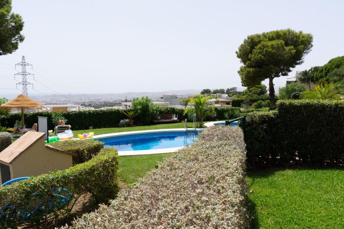 Venta de piso en Piso en El Higuerón, Fuengirola, Fuengirola
 photo 2