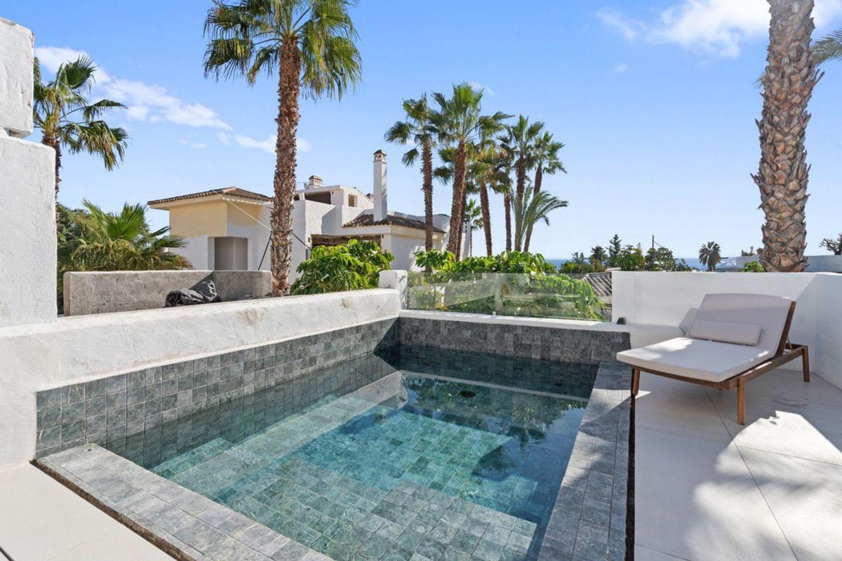 Venta de ático en Ático en Urbanizacion Benamara, Paraiso-Barronal, Estepona, Estepona photo 1