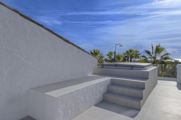 Аттик на продажу в  Ático en Urbanizacion Benamara, Paraiso-Barronal, Estepona, Эстепона photo 3