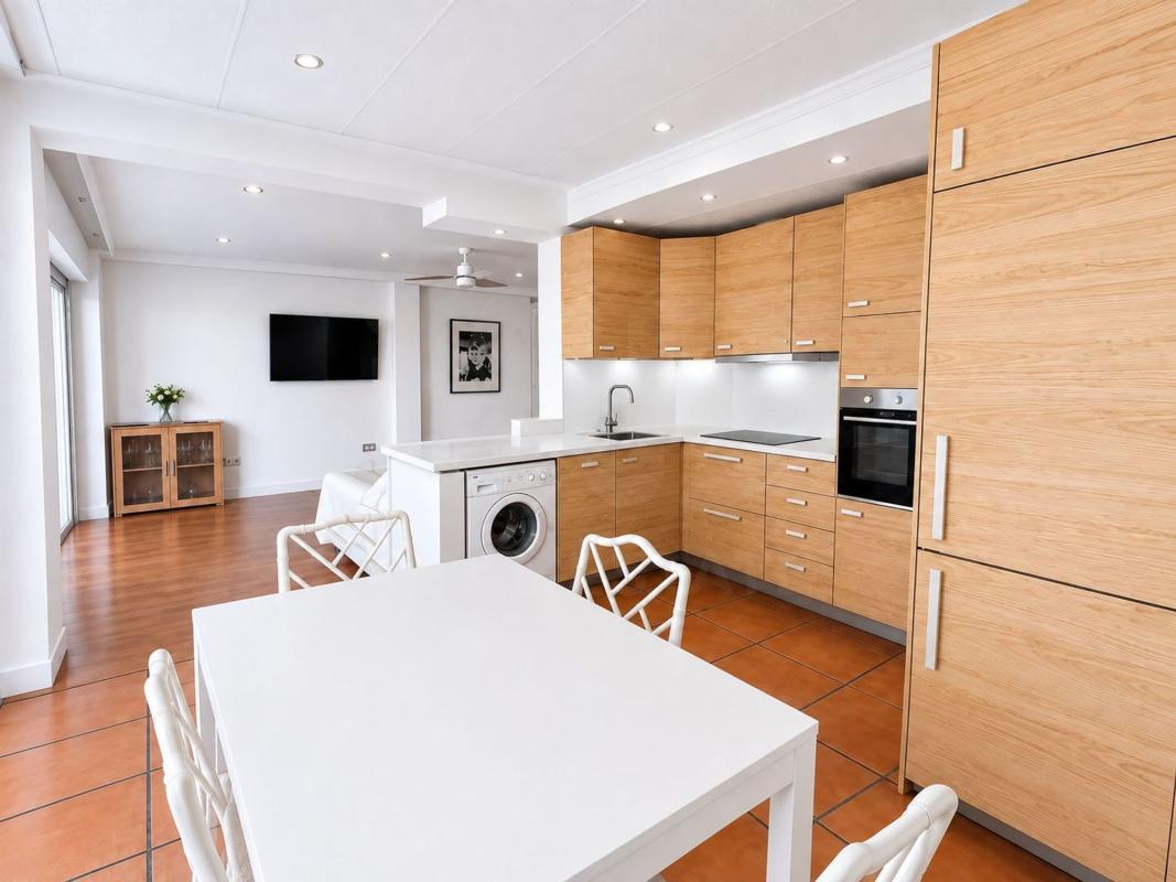 Venta de piso en Piso en Puerto de Estepona, Estepona, Estepona
photo 4