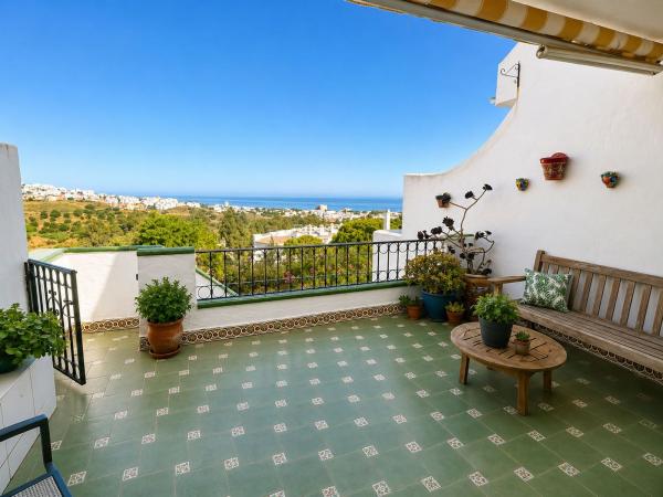 Chalet wolnostojący na sprzedaż w  Casa o chalet en Calle San Sebastián, Calaburra - Chaparral, Mijas, Mijas photo 2