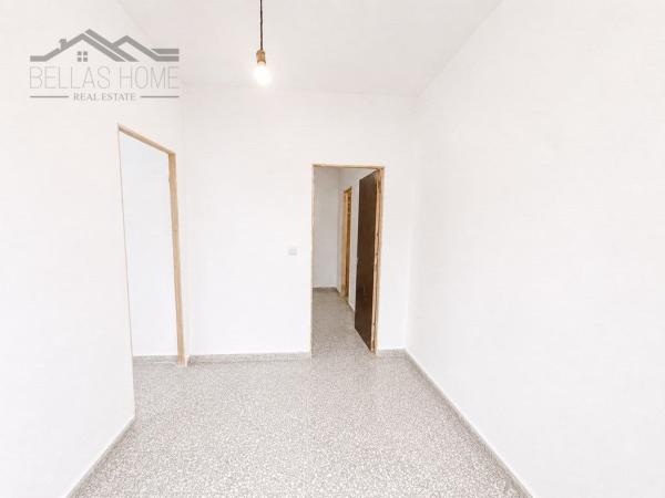 Venta de piso en Piso en Calle Nueva, Centro, Estepona, Estepona
 photo 4