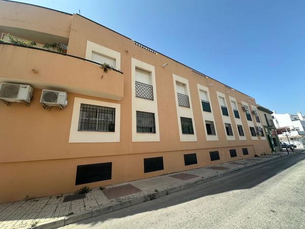Sale of flat in Piso en Calle Jovellanos, Centro, Alhaurín de la Torre, Alhaurín de la Torre
photo 1