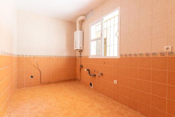 Sale of flat in Piso en Calle Jovellanos, Centro, Alhaurín de la Torre, Alhaurín de la Torre
 photo 4