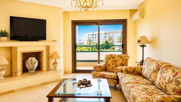 Venta de piso en Piso en Avenida Marqués del Duero, San Pedro Pueblo, Marbella, Marbella
 photo 4