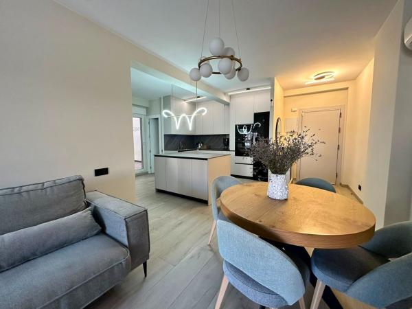 Sale of flat in Piso en Avenida Vivar Téllez, Los Olivos, Vélez-Malaga, Vélez-Málaga
photo 1