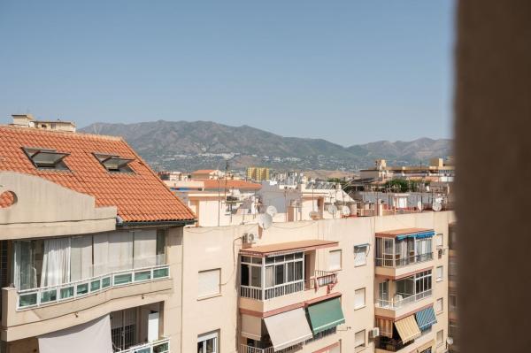 Аттик на продажу в Ático en Avenida Juan Gómez Juanito, 4, Zona Puerto Deportivo, Fuengirola, Фуэнхирола thumbnail 3
