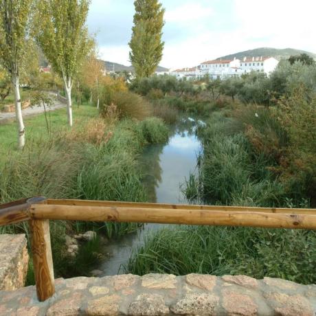Casa rural en Ma-414 s/n, Cuevas del Becerro photo 1
