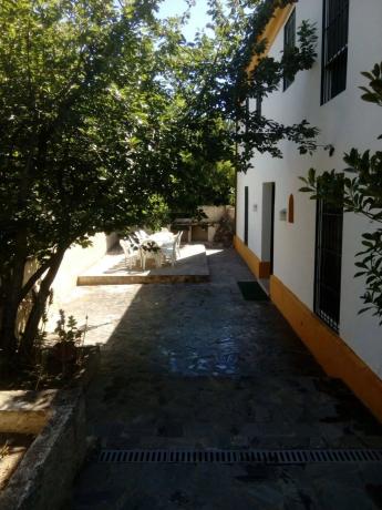 Casa rural en Ma-414 s/n, Cuevas del Becerro photo 3