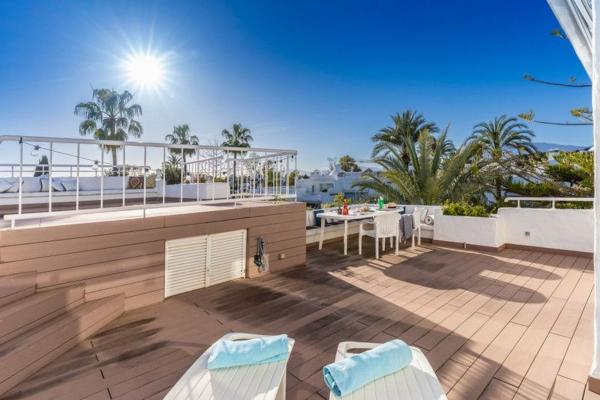 Duplex en venta en Dúplex en Comunidad Alhambra del Mar, 2, La Carolina-Guadalpín, Marbella, Marbella thumbnail 2