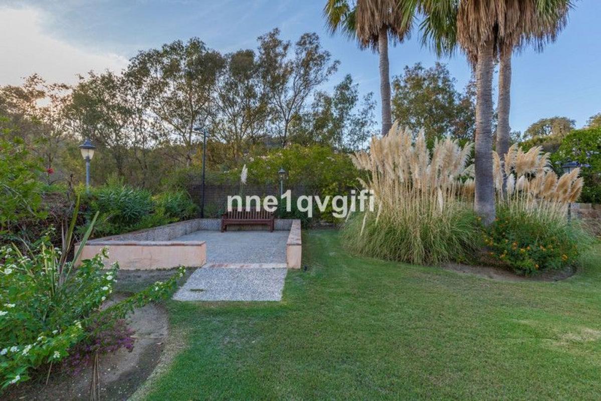 Duplex sale in Dúplex en Urbanización Parque Elviria, 1, Green Hills - Las Cumbres de Elviria, Marbella, Marbella photo 5