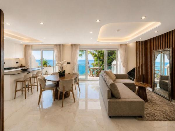 Duplex en venta en Dúplex en Urbanizacion Presidente Beach, 7, El Velerín, Estepona, Estepona photo 1