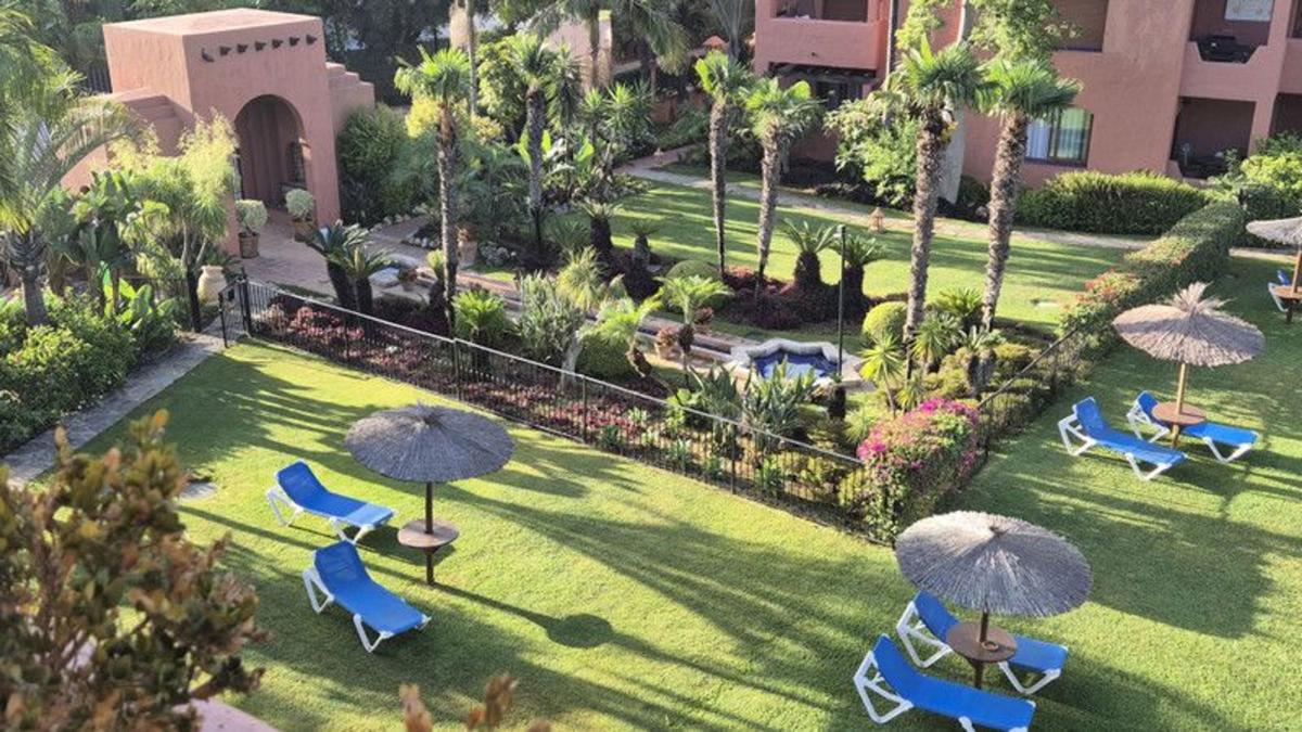 Venta de duplex en Dúplex en Avenida de los Andaluces, 80, Casasola, Estepona, Estepona photo 2