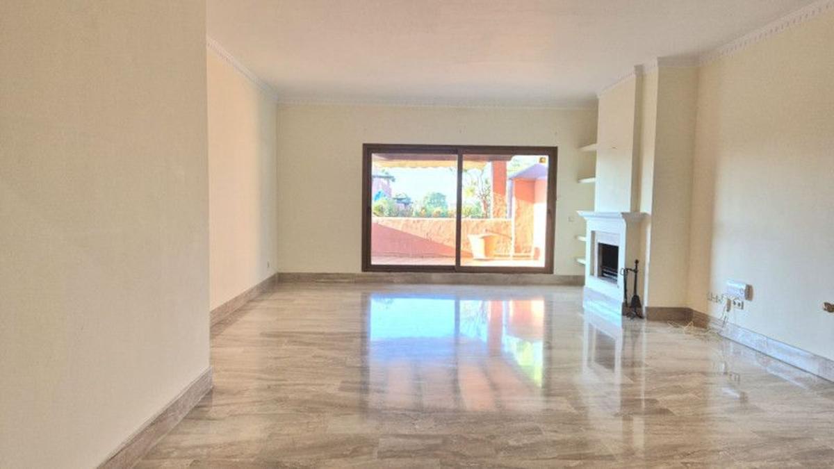 Venta de duplex en Dúplex en Avenida de los Andaluces, 80, Casasola, Estepona, Estepona photo 4