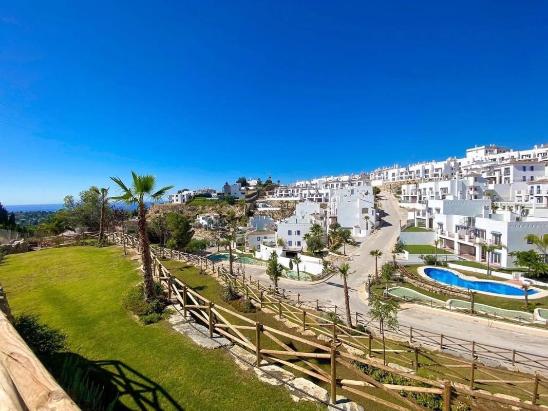 Продажа пентхауса на  Ático en Calle El Algarrobo, 61, Benahavís, Benahavís, Бенахавис photo 3