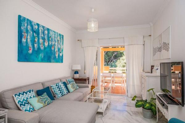 Venta de piso en Piso en Calle de Las Golondrinas, 131, Marbesa, Marbella, Marbella
 photo 4