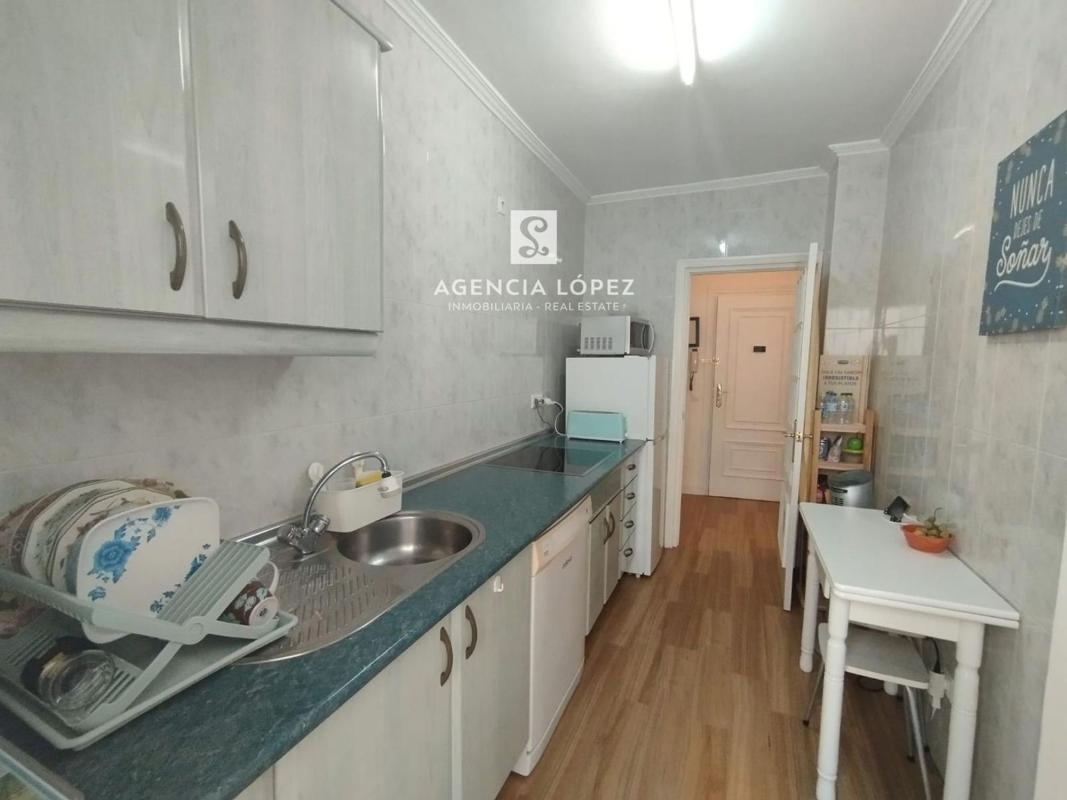 Venta de piso en Piso en Puerto de Estepona, Estepona, Estepona
photo 3