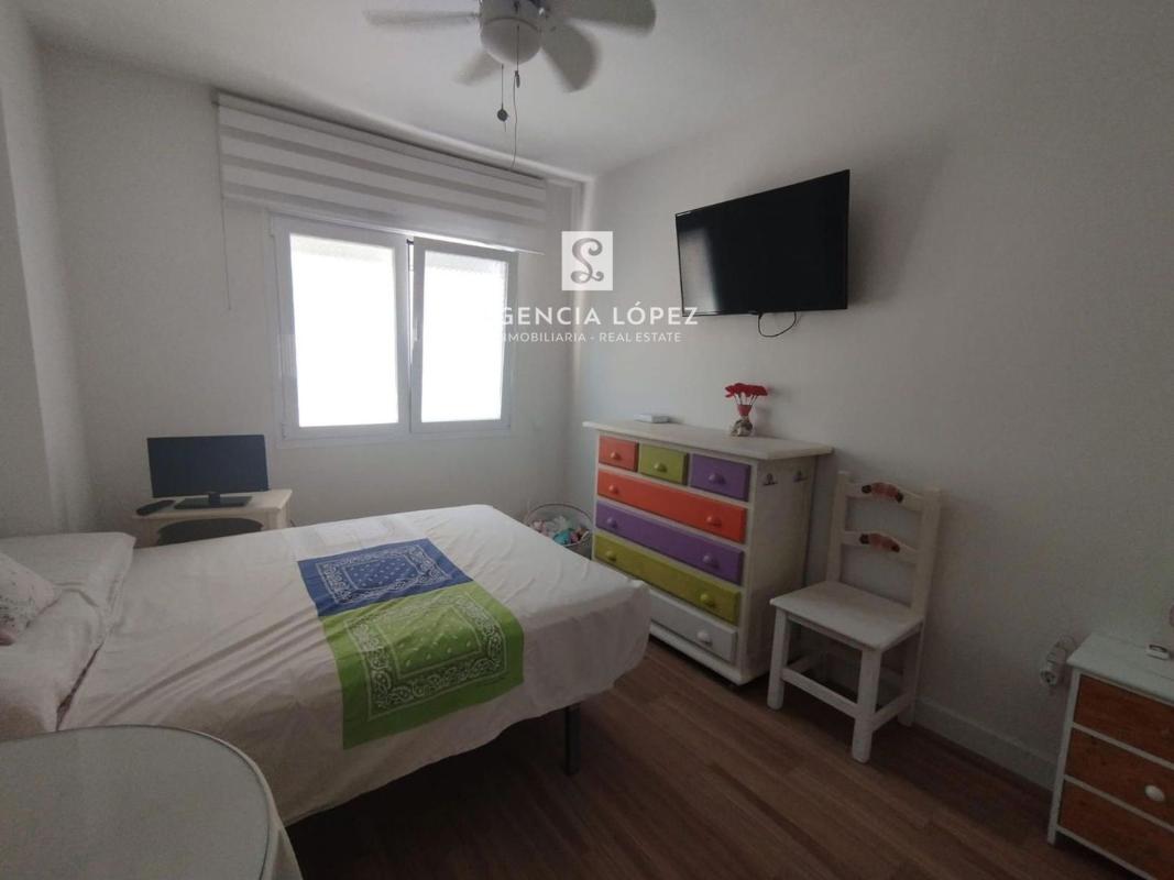 Venta de piso en Piso en Puerto de Estepona, Estepona, Estepona
photo 5