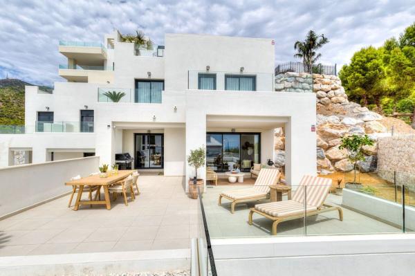 Chalet adosado en Avenida Rocas Blancas, 14, Montealto, Benalmádena photo 1