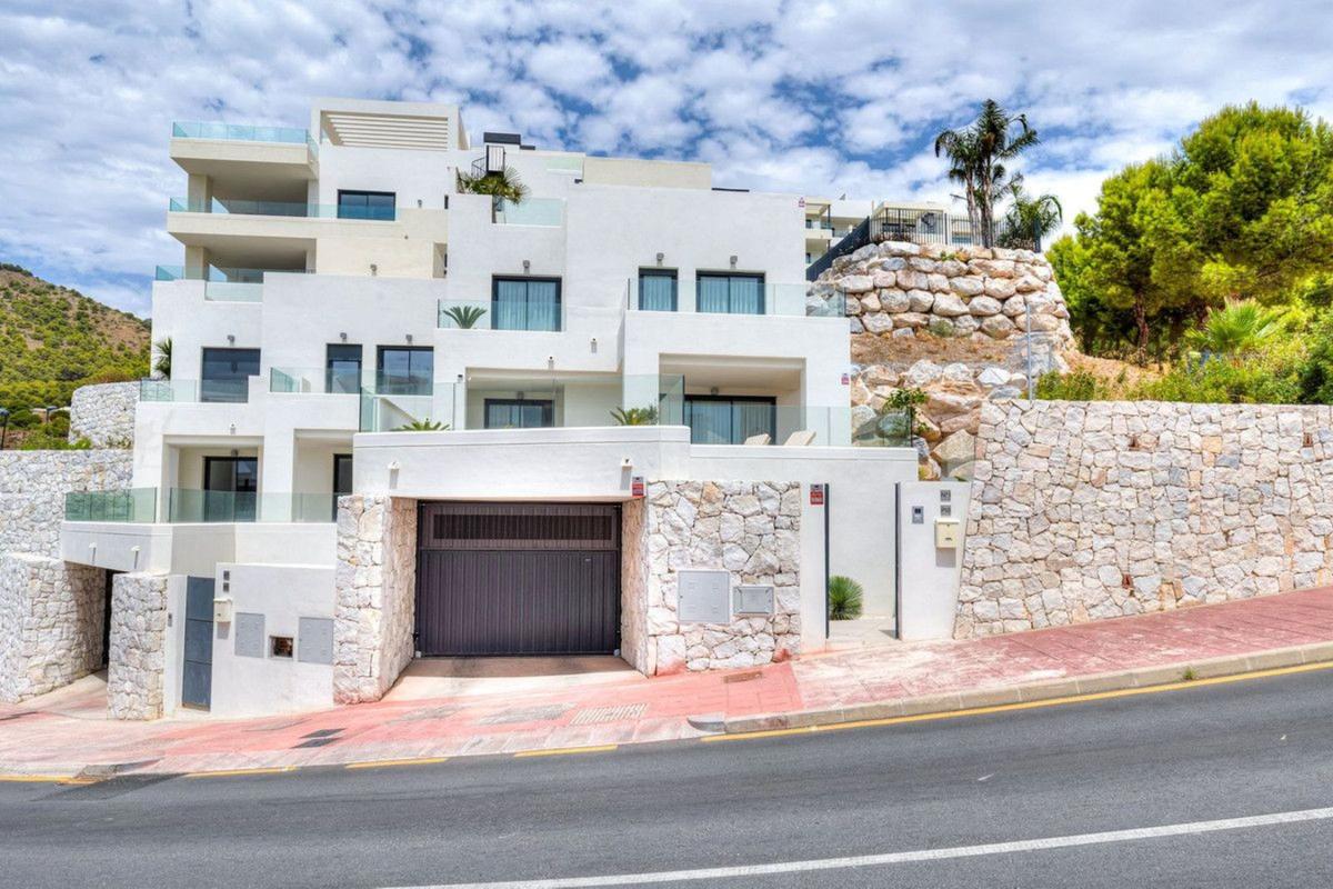 Venta de chalet adosado en Chalet adosado en Avenida Rocas Blancas, 14, Montealto, Benalmádena , Benalmádena photo 3