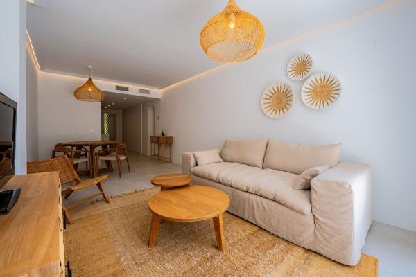 Ático en venta en  Ático en Calle Los Arqueros, Los Arqueros-Puerto del Almendro, Benahavís, Benahavís photo 4