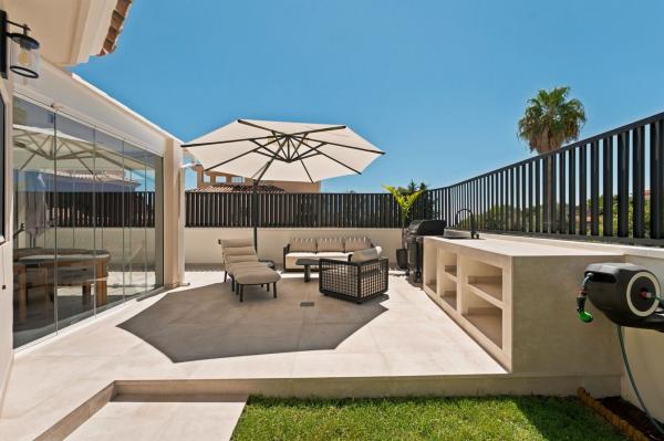Chalet pareado en Caserio Del, 12, Rancho Domingo - La Hacienda, Benalmádena thumbnail 2