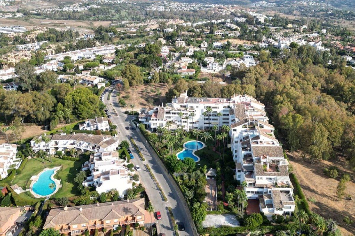 Venta de piso en Piso en Avenida Pernet, 26, Nueva Atalaya, Estepona, Estepona
photo 3
