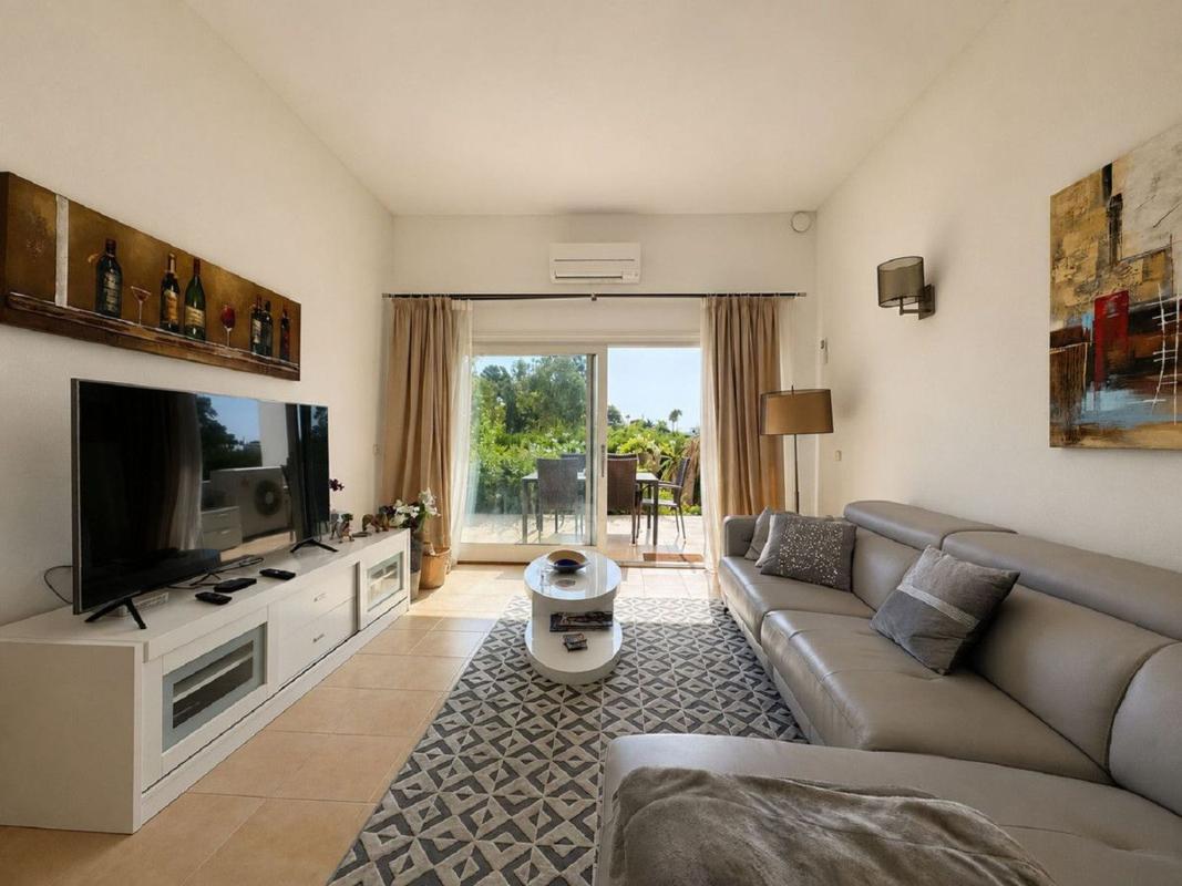 Venta de piso en Piso en Avenida Pernet, 26, Nueva Atalaya, Estepona, Estepona
photo 4