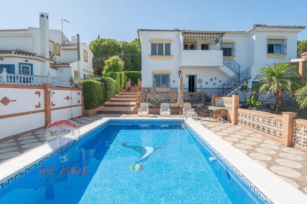 Casa o chalet independiente en Calle Marbella, Pinos de Alhaurín, Alhaurín de la Torre photo 1