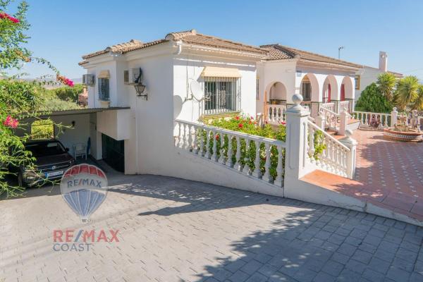Casa o chalet independiente en Calle Marbella, Pinos de Alhaurín, Alhaurín de la Torre photo 4