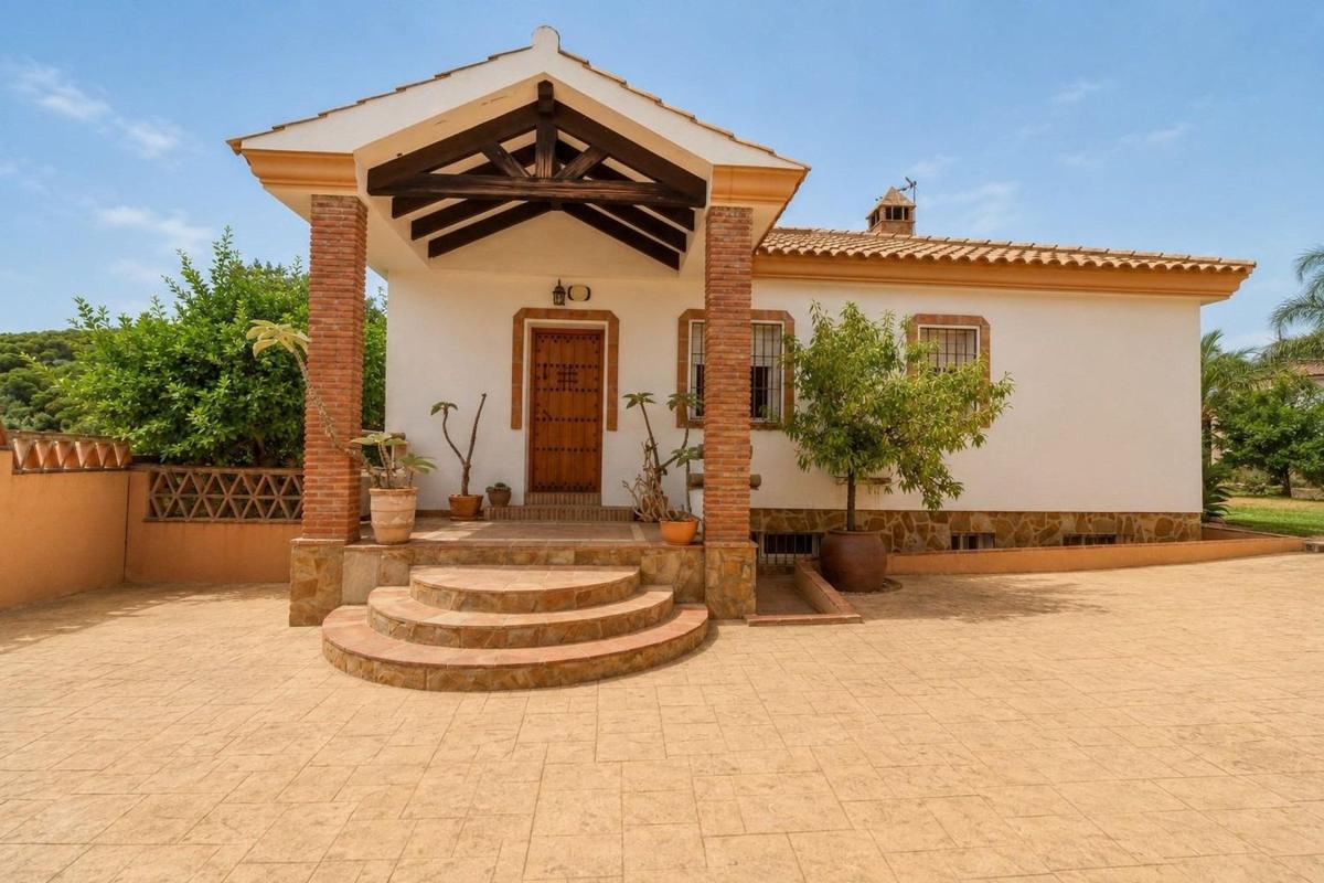 Propiedades en venta y alquiler en España photo 3