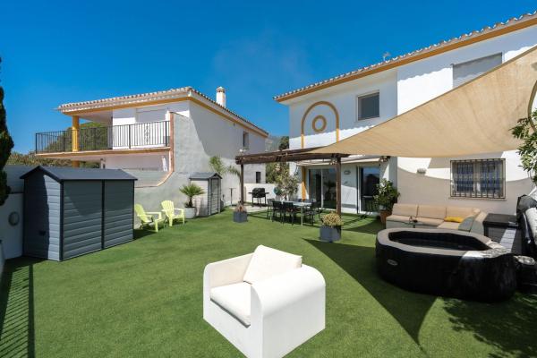 Chalet adosado en Calle de la Encina s/n, Mijas Pueblo, Mijas photo 1