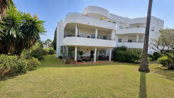 Venta de piso en Piso en Estepona Golf, Estepona, Estepona
 photo 1