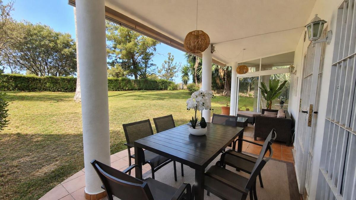 Venta de piso en Piso en Estepona Golf, Estepona, Estepona
 photo 2