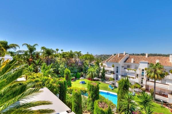 Venta de piso en Piso en Avenida Valle del Golf, 147 -144, Aloha, Marbella, Marbella
thumbnail 2