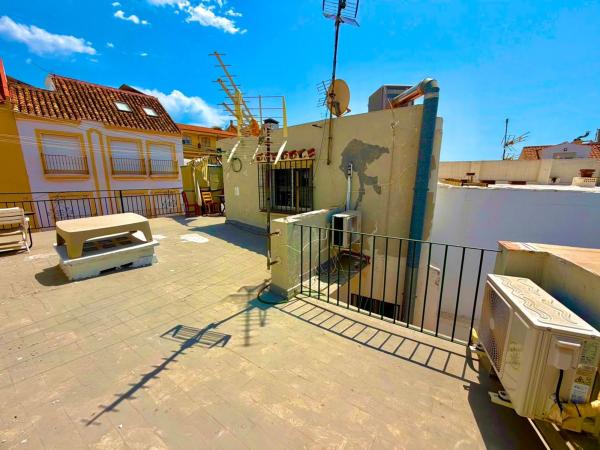 Chalet adosado en Calle Velarde, Arroyo de la Miel, Benalmádena photo 4