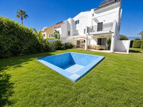 Chalet adosado en Guadalmar, Málaga photo 1