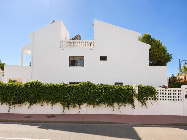 Chalet adosado en Guadalmar, Málaga thumbnail 1
