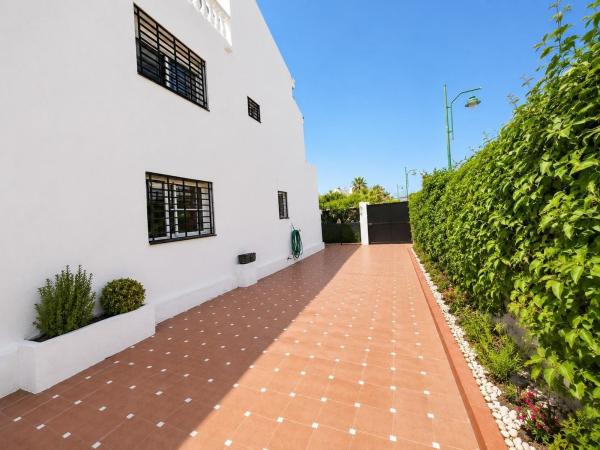 Chalet adosado en Guadalmar, Málaga thumbnail 2