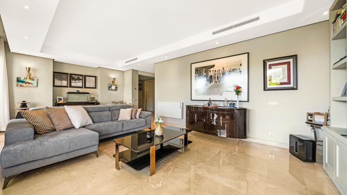 Sprzedaż mieszkania w Piso en Urbanizacion Villa Parra Palomeras, Las Lomas de Río Verde, Marbella, Marbella
photo 5
