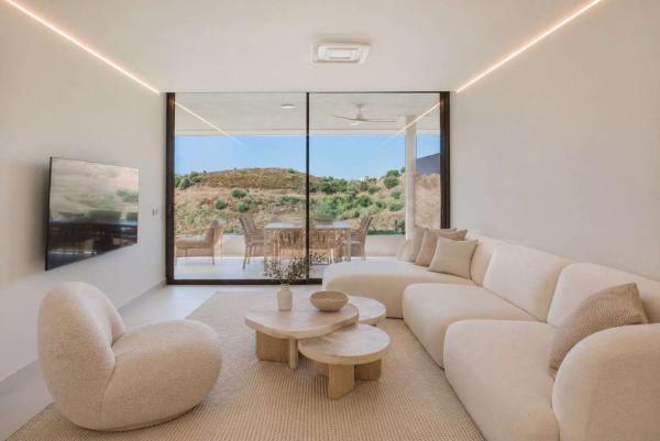Venta de piso en Piso en El Higuerón, Fuengirola, Fuengirola
 photo 1