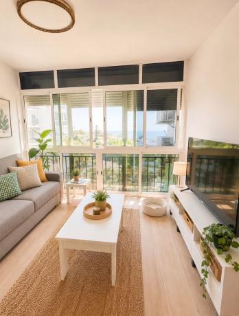 Sale of flat in Piso en Calle Hermanos Álvarez Quintero, 1, La Cala del Moral, Rincón de la Victoria, Rincón de la Victoria
photo 1