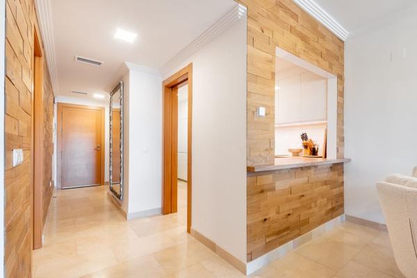 Venta de piso en Piso en Urbanizacion Jaralillos, 5, El Paraíso, Benahavís, Benahavís
 photo 4