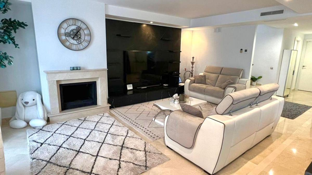Venta de duplex en Dúplex en Calle Auriga, 49, Los Naranjos, Marbella, Marbella photo 5