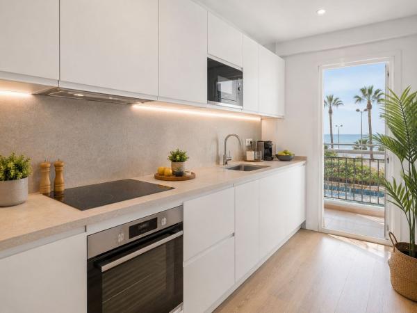 Venta de piso en Piso en Avenida Duque de Ahumada, 5, Playa Bajadilla-Puertos, Marbella, Marbella
thumbnail 3