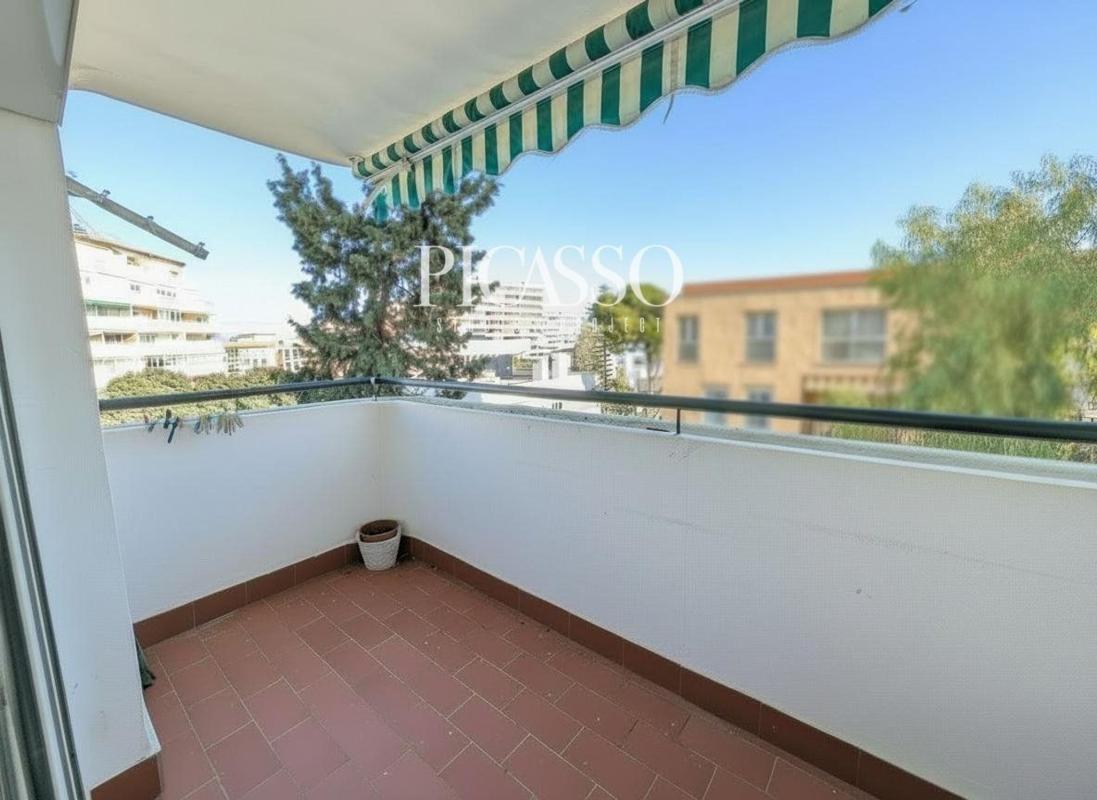 Sale of apartment in Piso en Calle Ramos Puente, Loma de los Riscos, Torremolinos, Torremolinos
photo 5