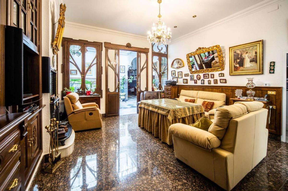 Venta de chalet adosado en  Chalet adosado en Plaza del Ahorro, Centro, Ronda , Ronda photo 3